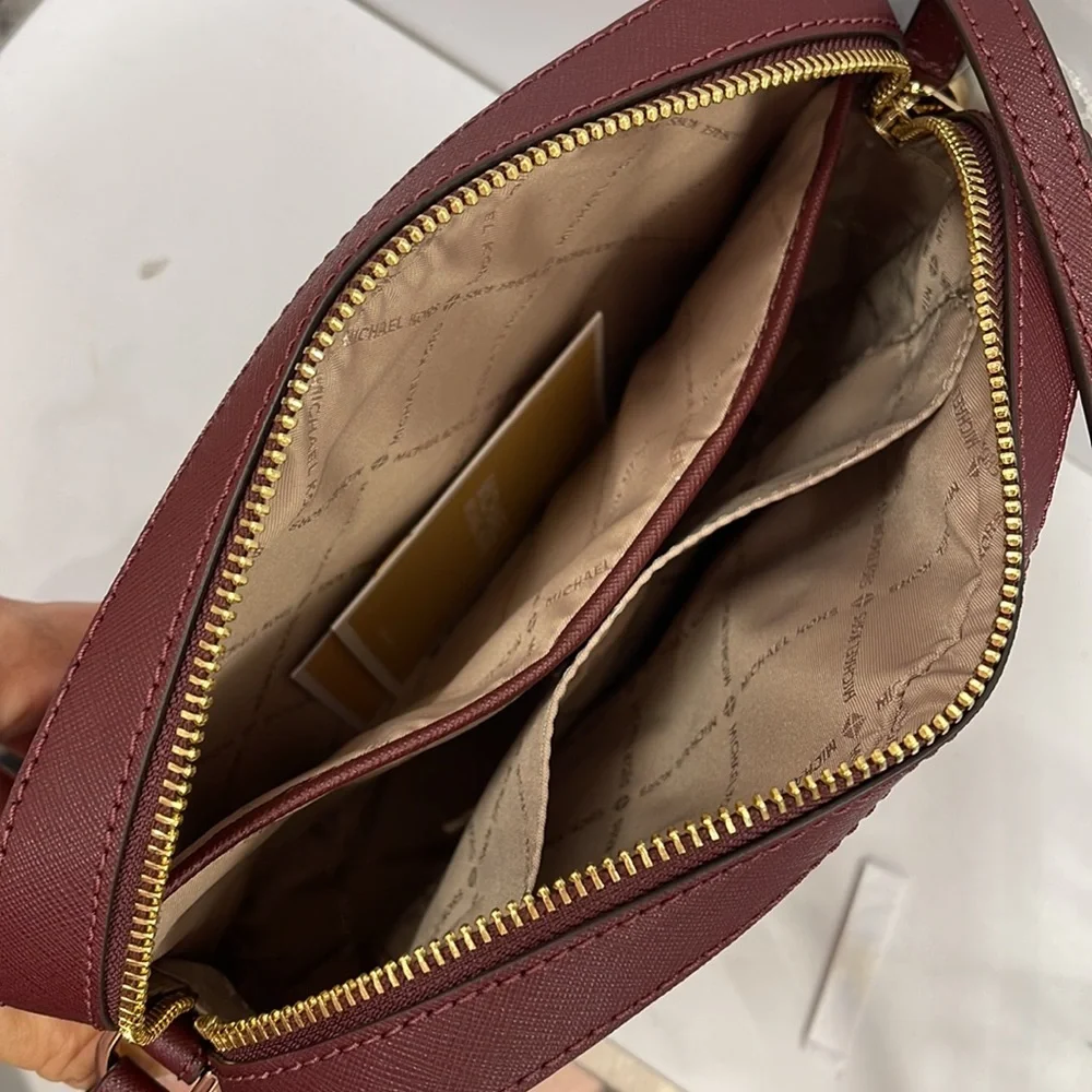 Michael Kors Jet Set Item Large East West Zip Chain Crossbody Bordeaux